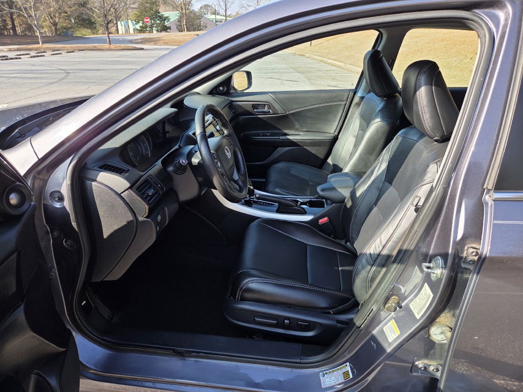 2013 Honda Accord Image 16