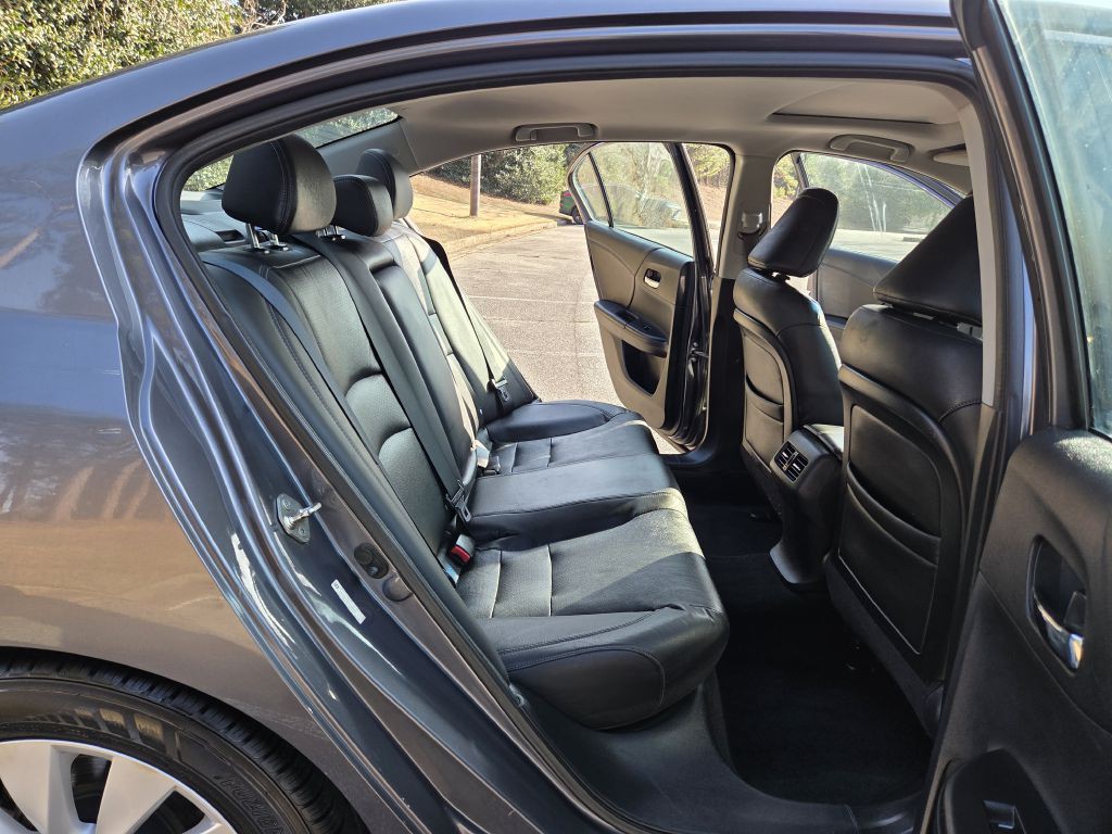 2013 Honda Accord Image 11