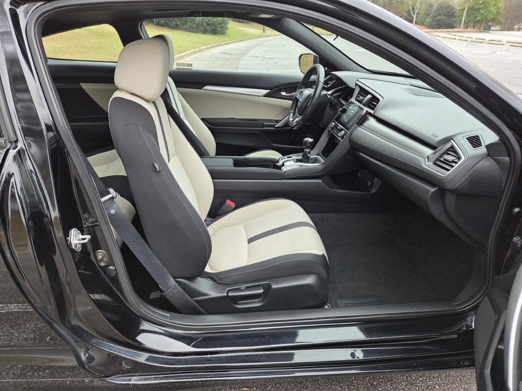 2018 Honda Civic Image 10