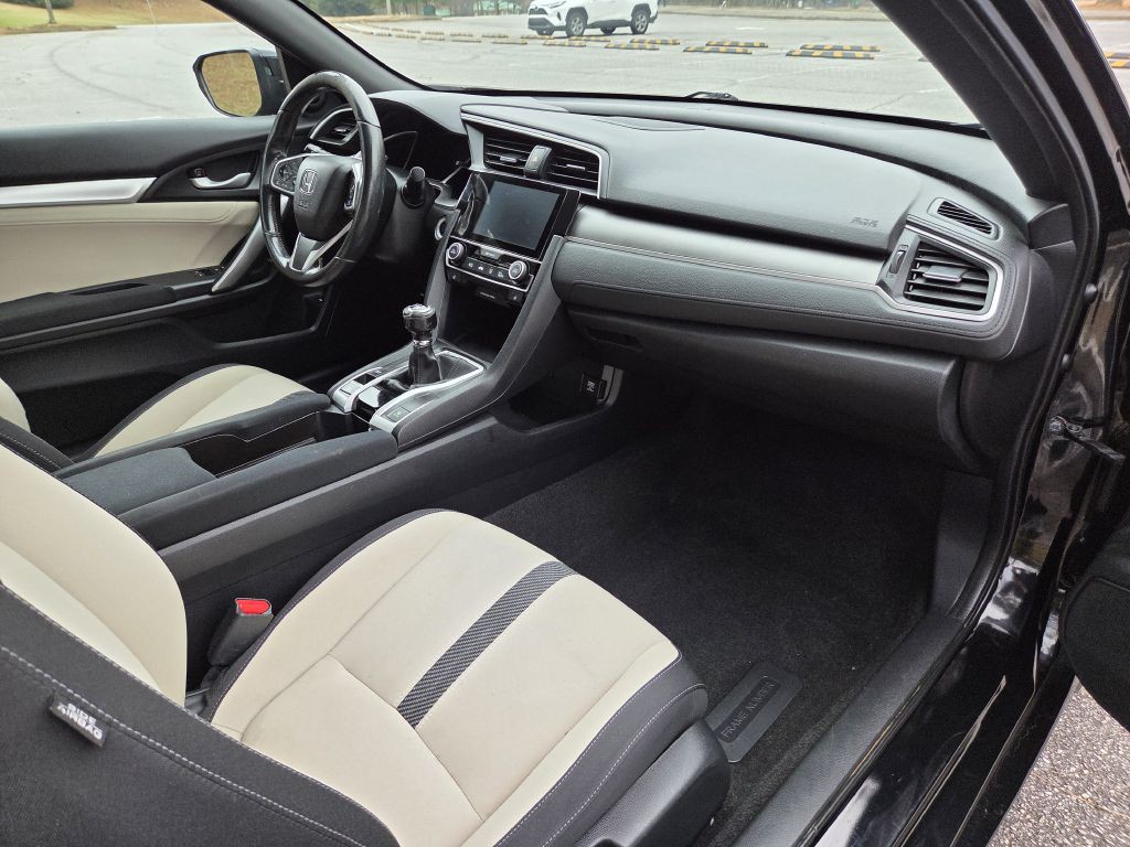 2018 Honda Civic Image 11