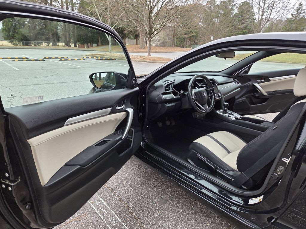 2018 Honda Civic Image 13