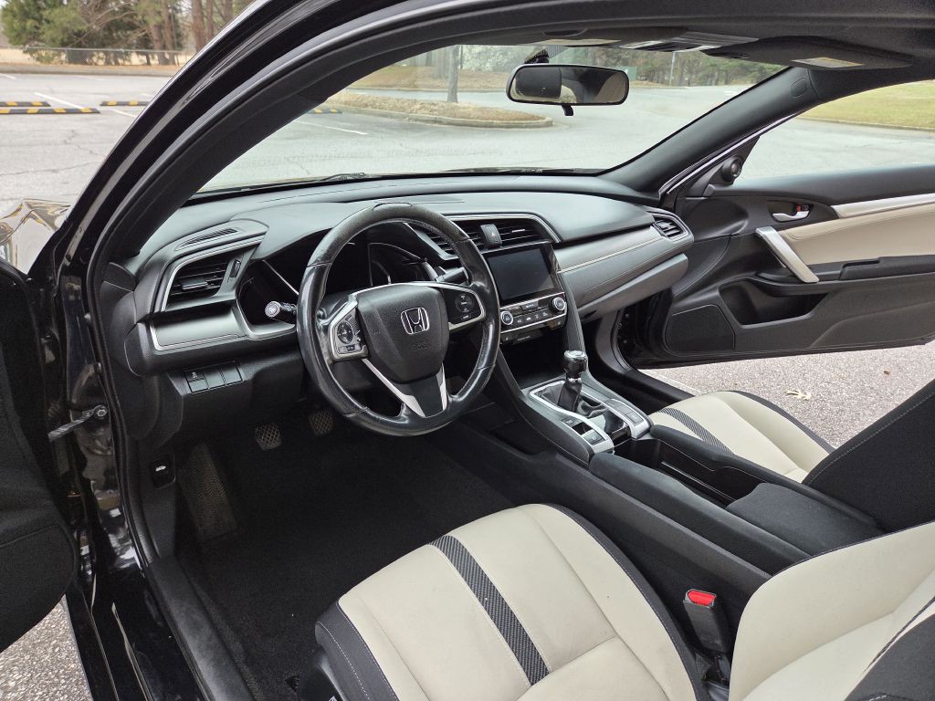 2018 Honda Civic Image 15