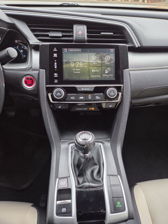 2018 Honda Civic Image 17