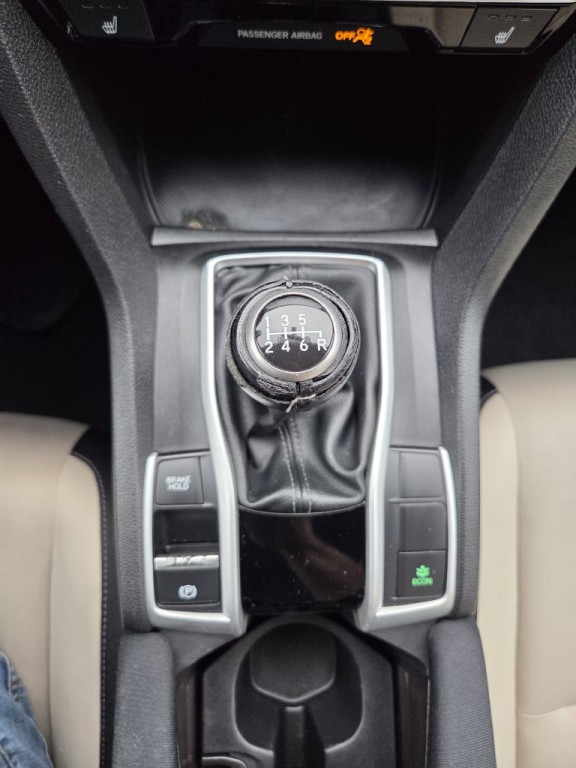 2018 Honda Civic Image 18
