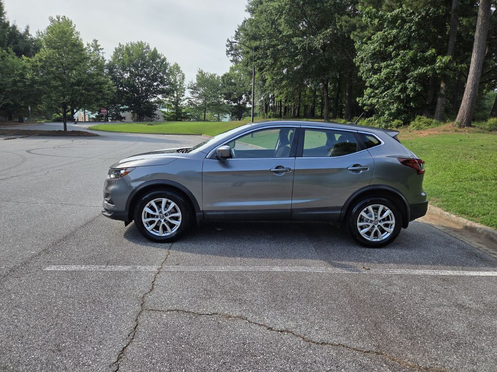 2020 Nissan Rogue Image 2