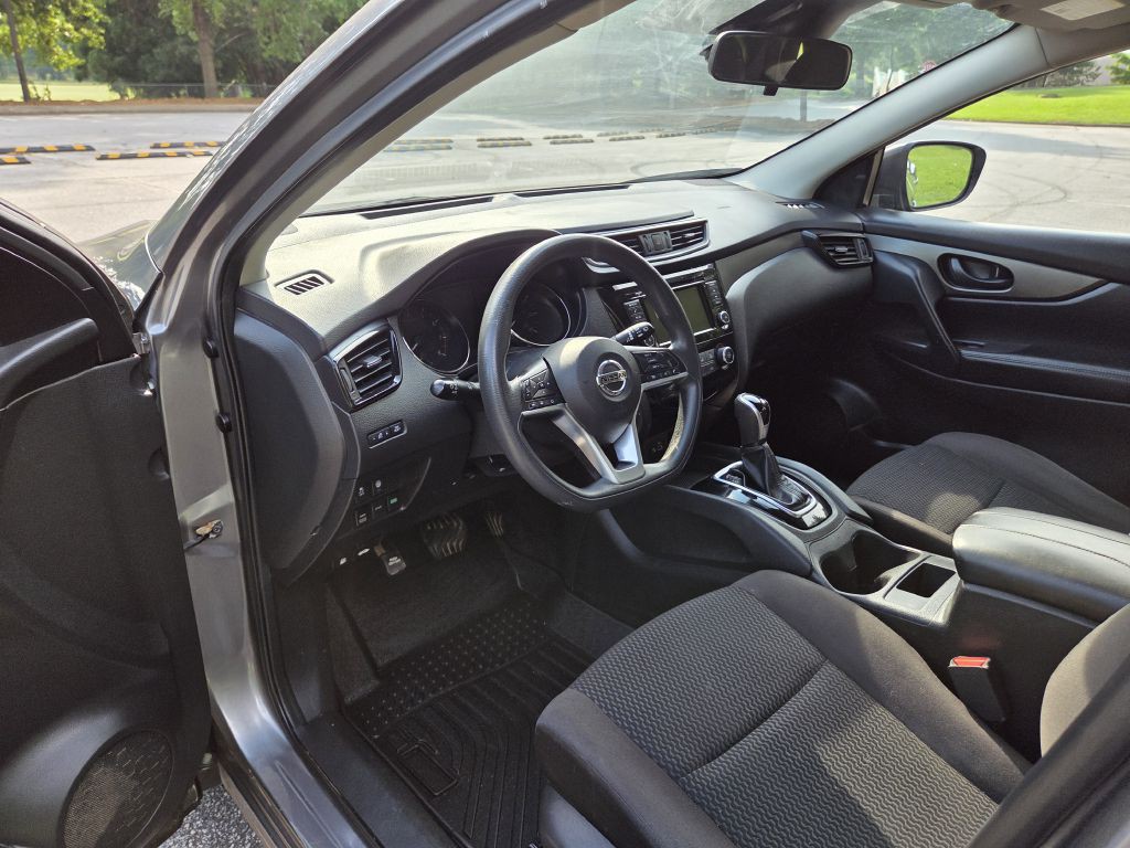 2020 Nissan Rogue Image 17