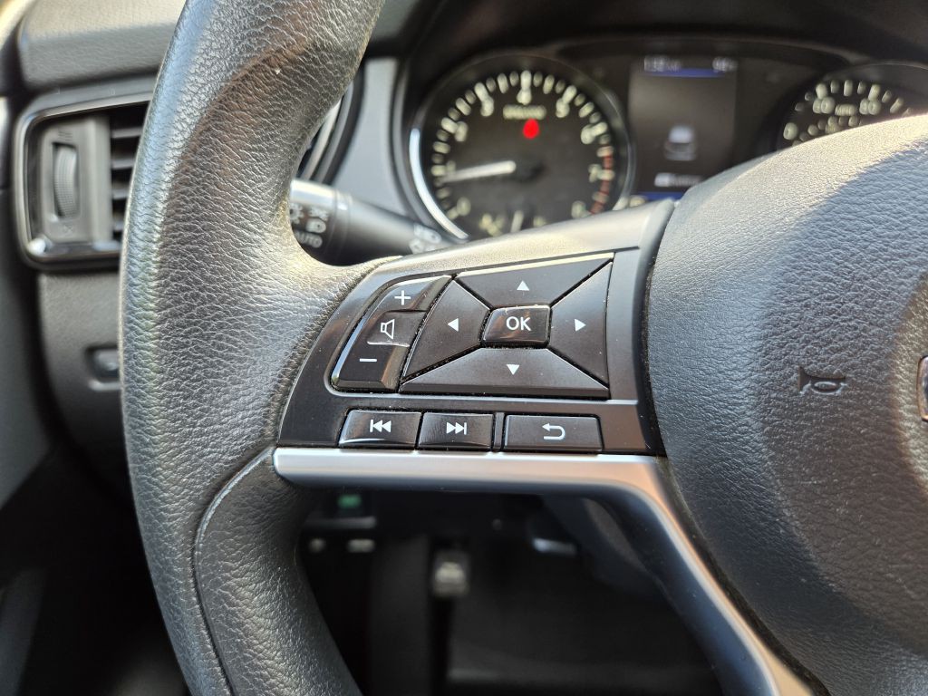 2020 Nissan Rogue Image 22