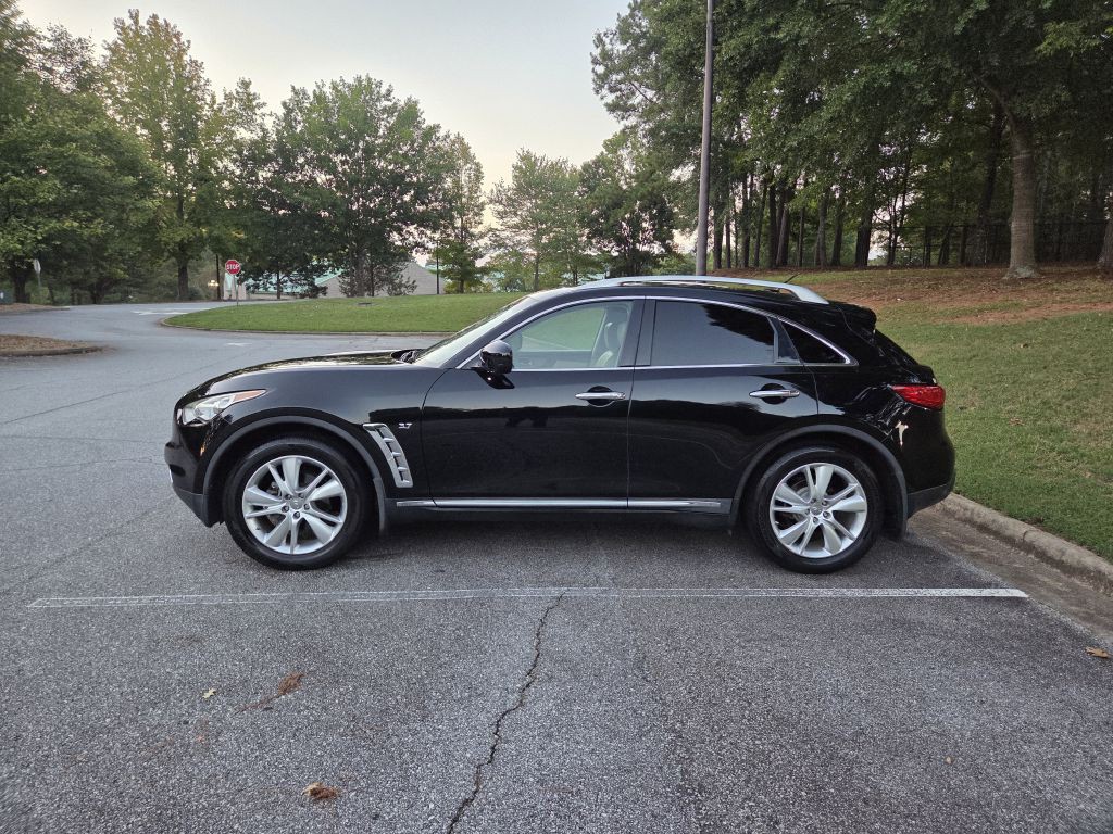 2014 INFINITI QX70 Image 2
