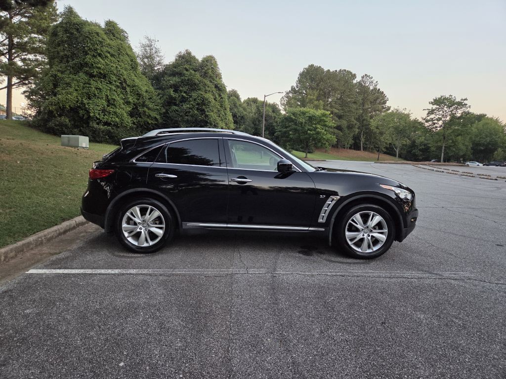 2014 INFINITI QX70 Image 6