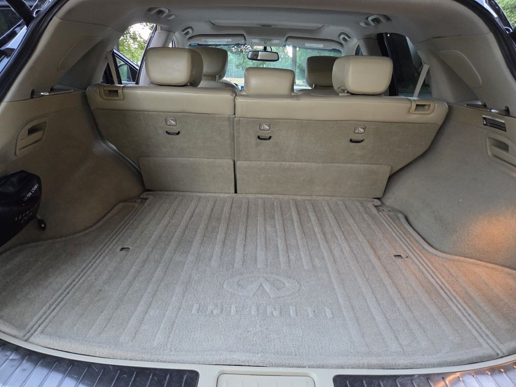 2014 INFINITI QX70 Image 10