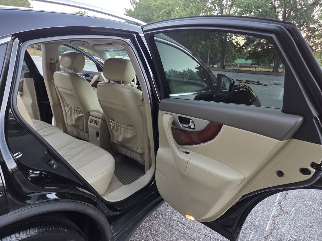 2014 INFINITI QX70 Image 13