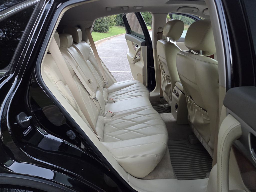 2014 INFINITI QX70 Image 14