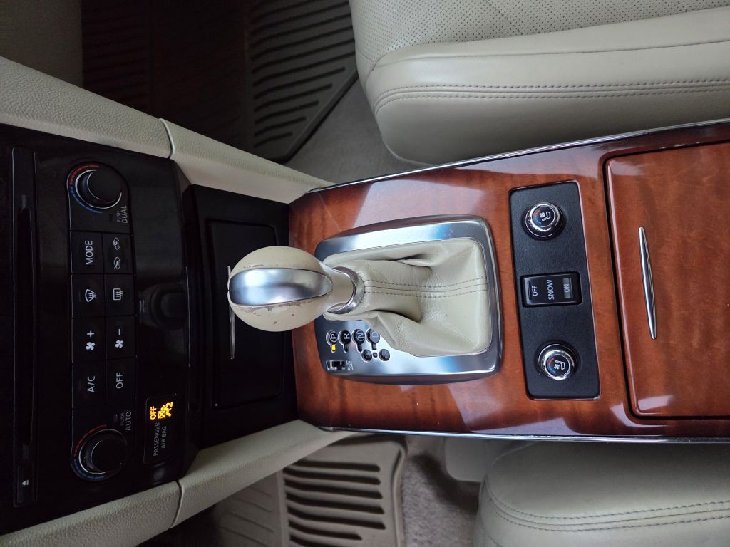 2014 INFINITI QX70 Image 22