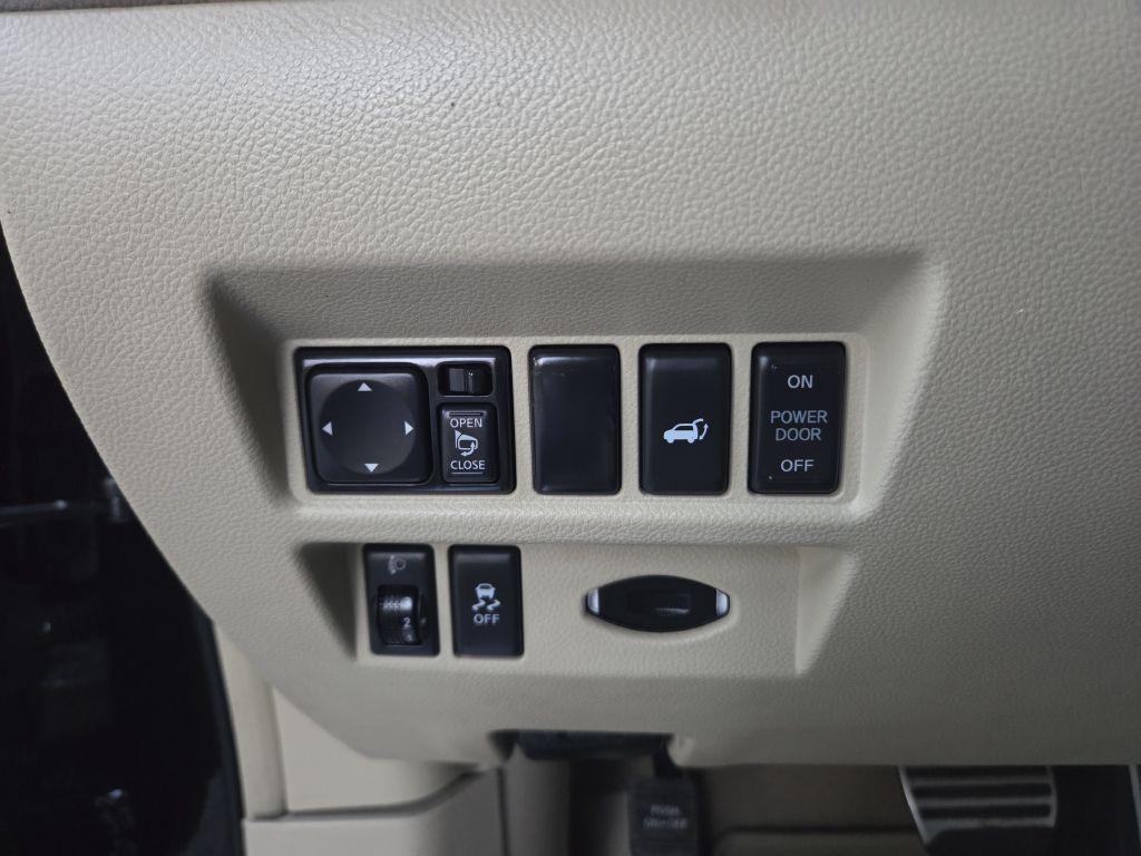 2014 INFINITI QX70 Image 27