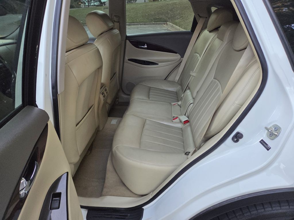 2012 INFINITI EX35 Image 12