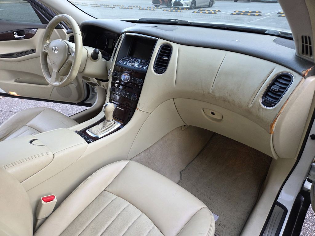 2012 INFINITI EX35 Image 17