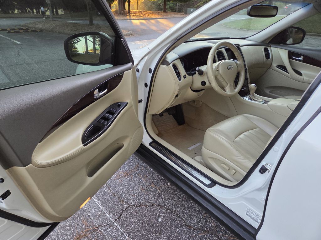 2012 INFINITI EX35 Image 18