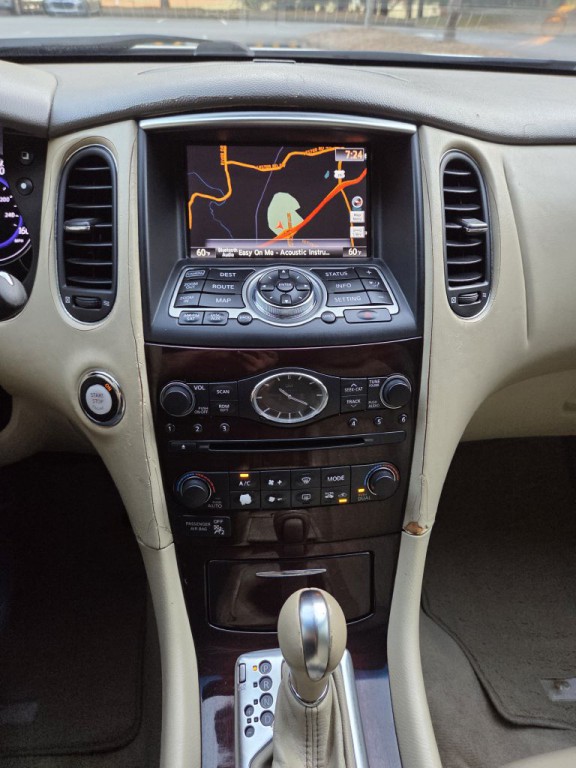 2012 INFINITI EX35 Image 22