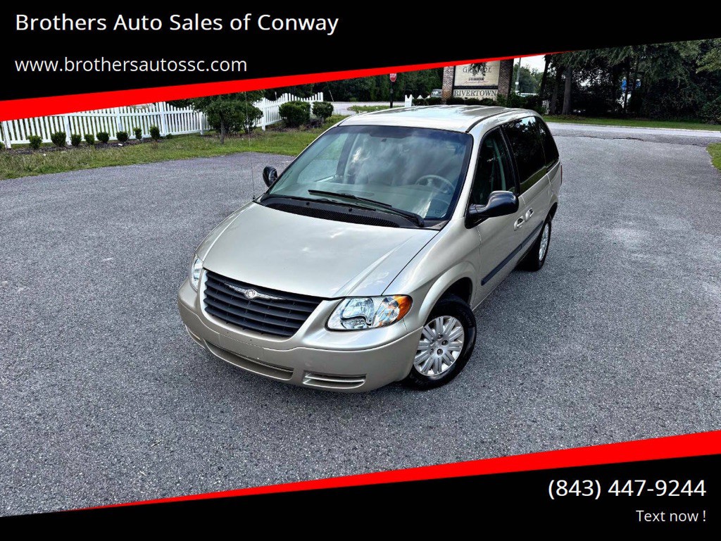 2005 Chrysler Town & Country BASE
