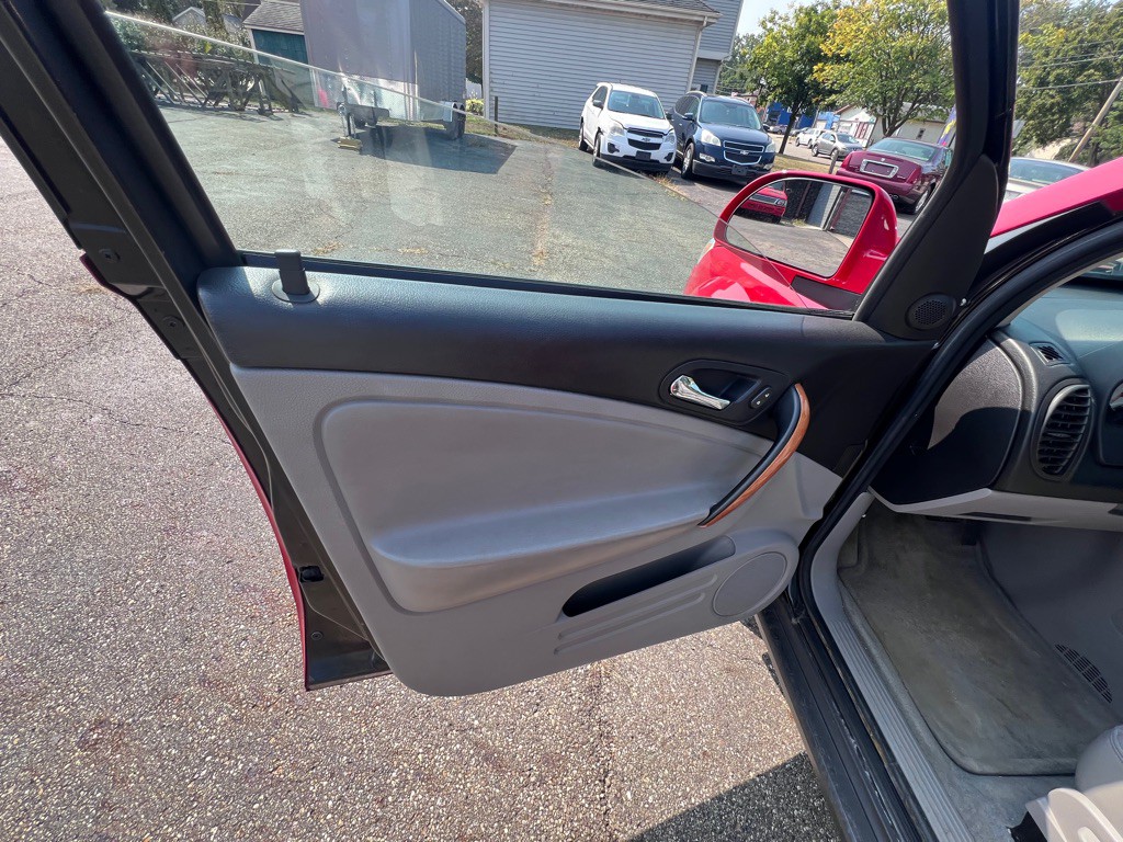 2006 Saturn Vue Image 9