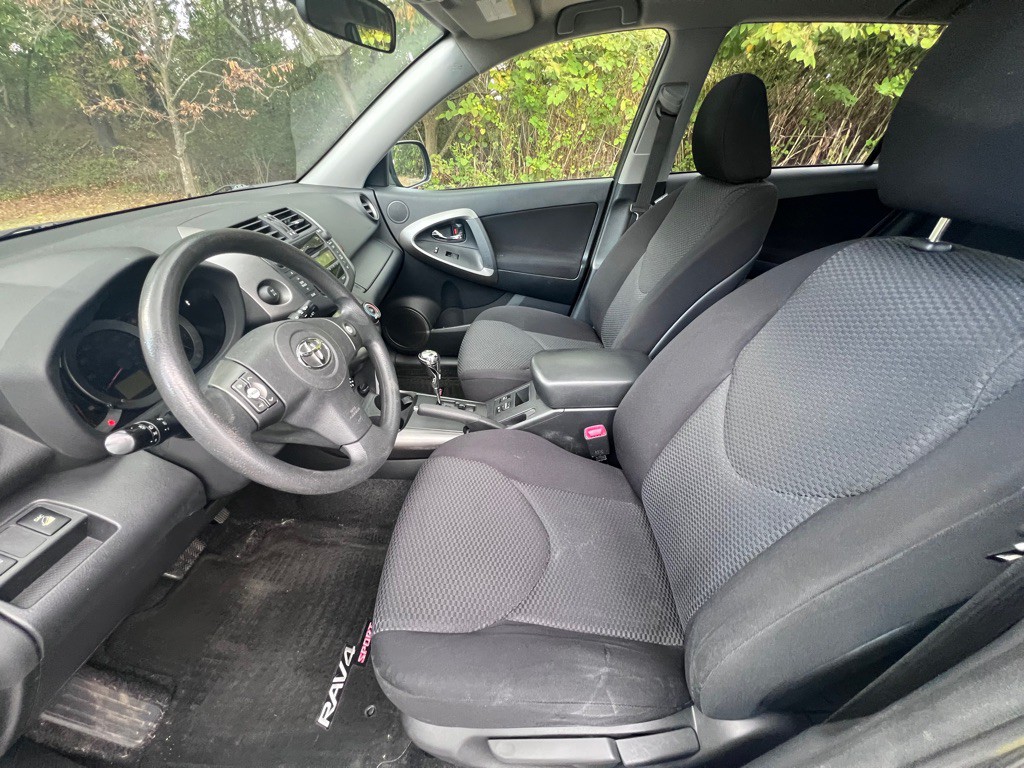 2010 Toyota Rav4 Image 8
