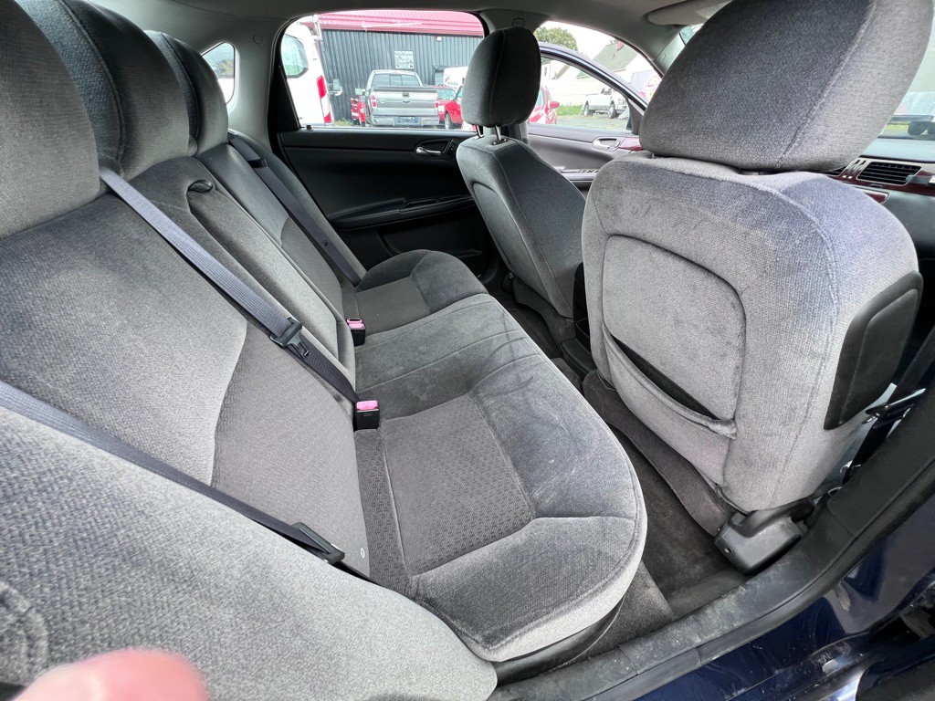2011 Chevrolet Impala Image 14