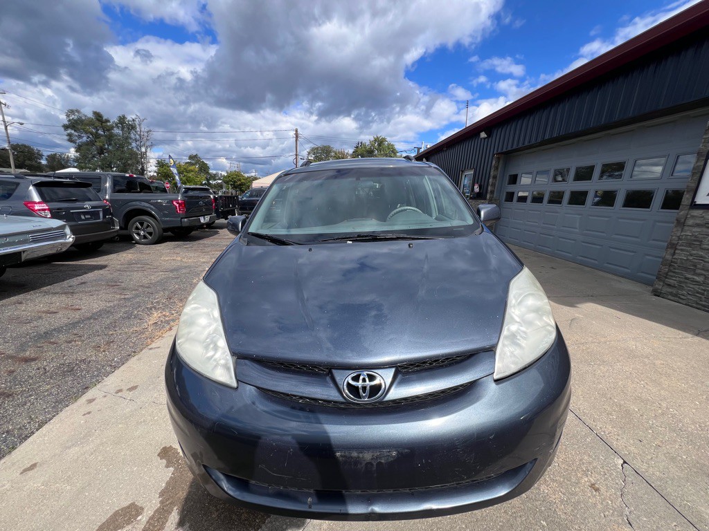 2008 Toyota Sienna Image 10