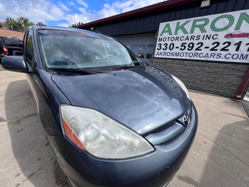 2008 Toyota Sienna Image 11