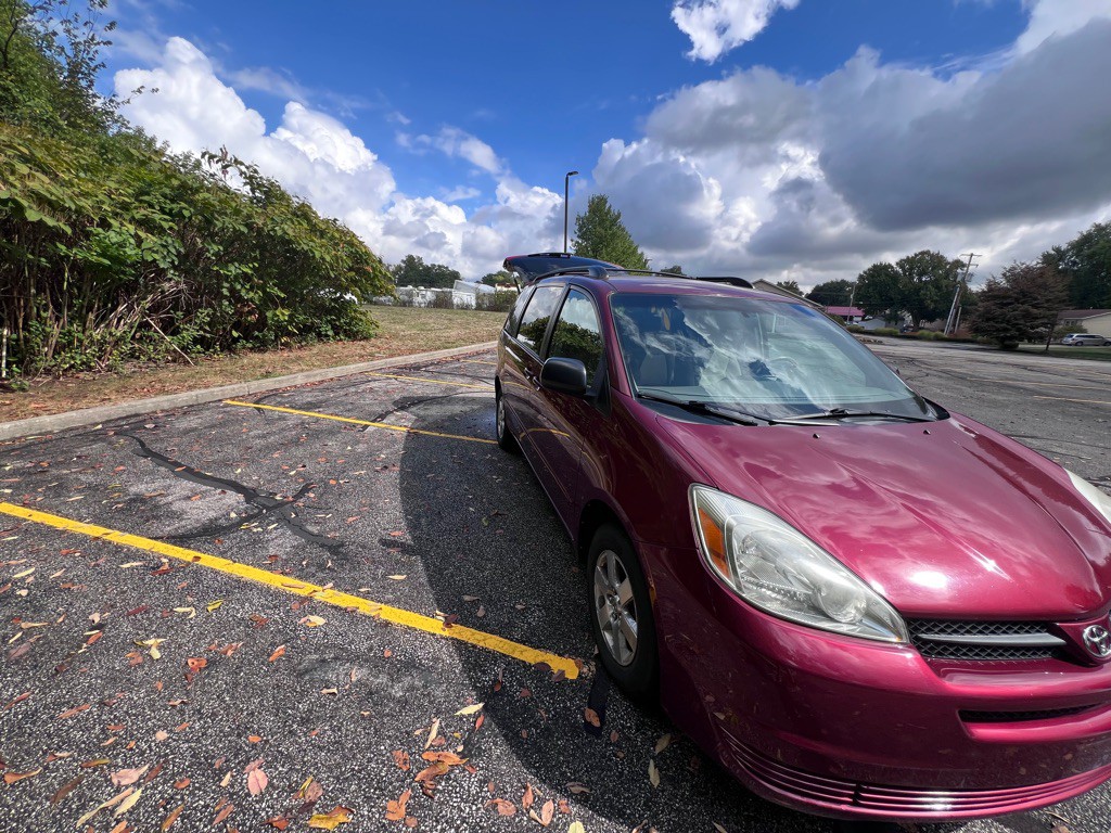 2004 Toyota Sienna Image 3