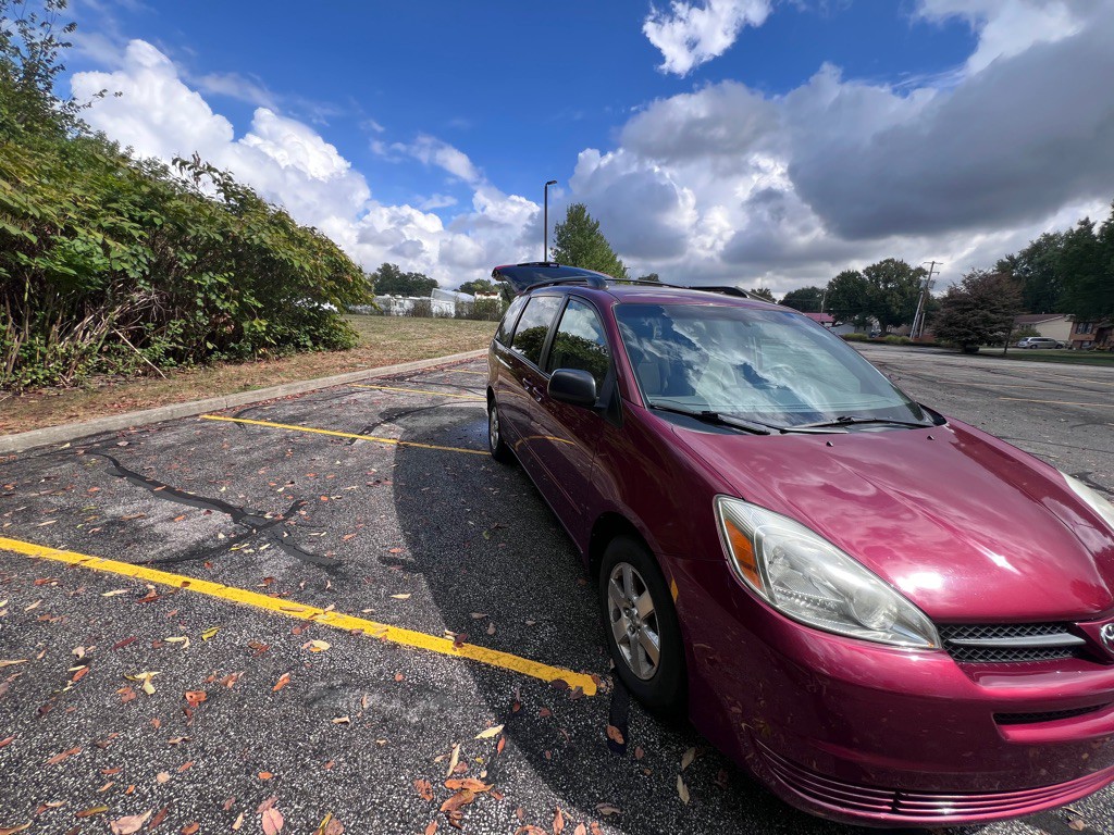 2004 Toyota Sienna Image 4