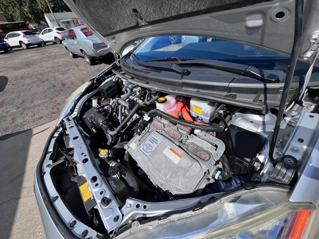 2014 Toyota Prius Image 13