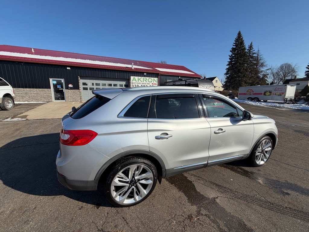 2017 Lincoln MKX Image 2