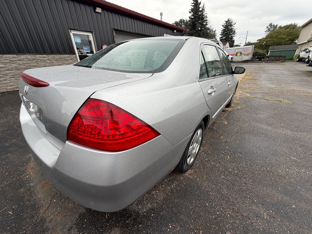 2007 Honda Accord Image 3