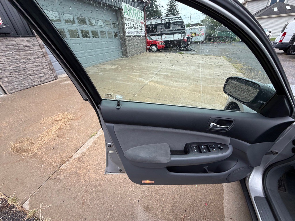 2007 Honda Accord Image 11
