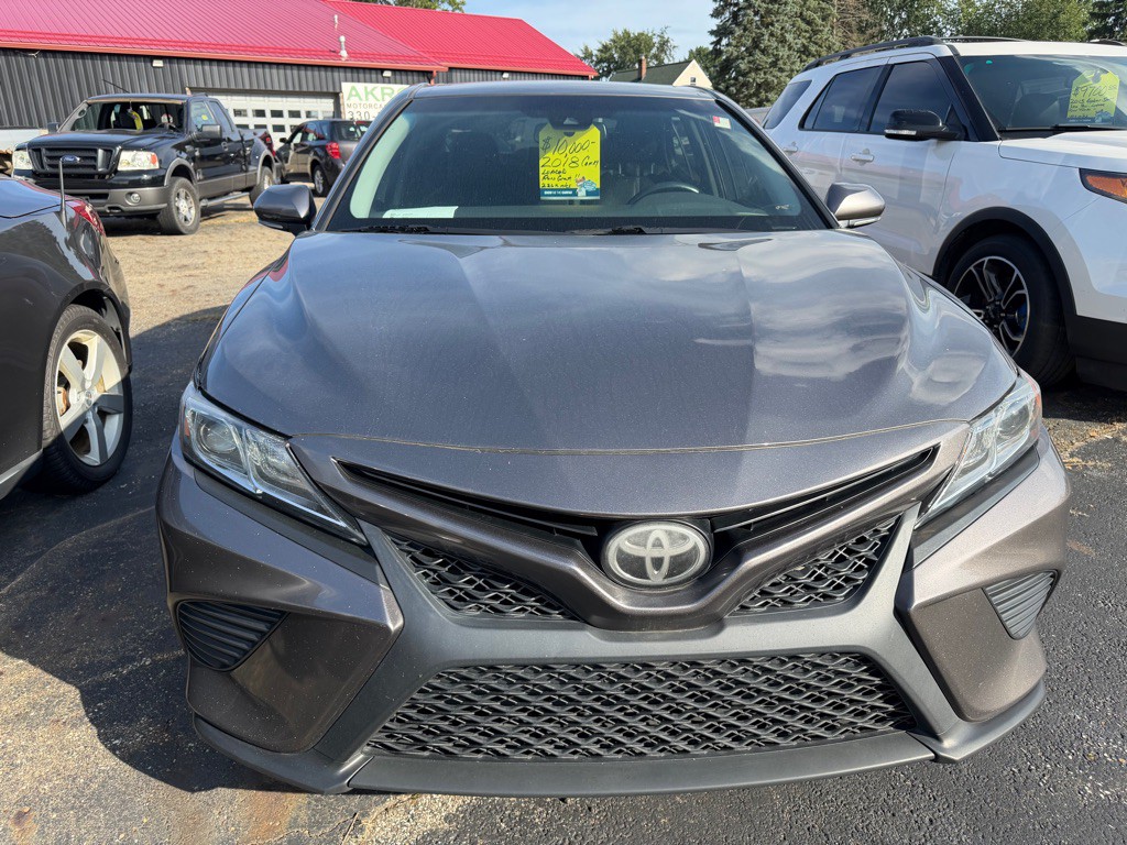 2018 Toyota Camry Image 2