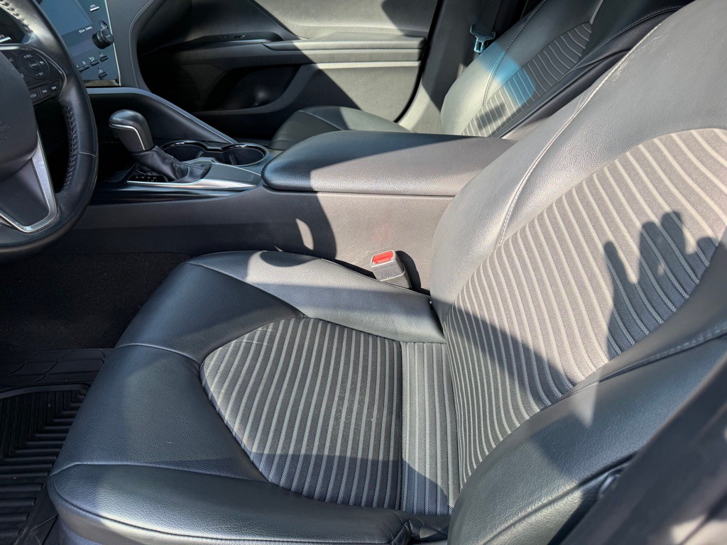 2018 Toyota Camry Image 7