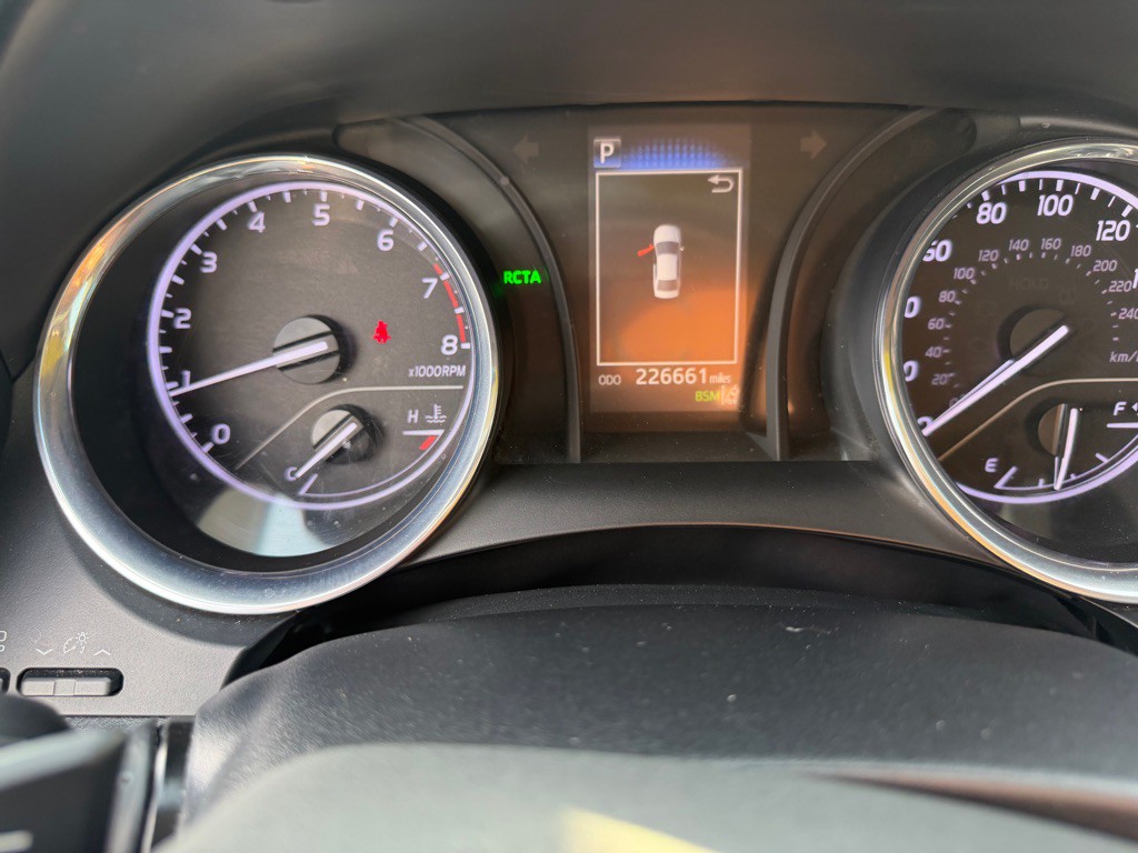 2018 Toyota Camry Image 12