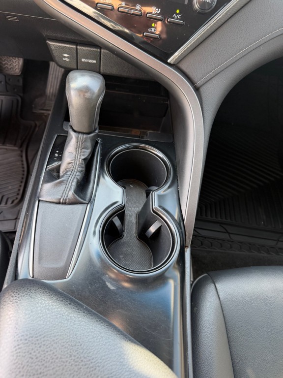 2018 Toyota Camry Image 13