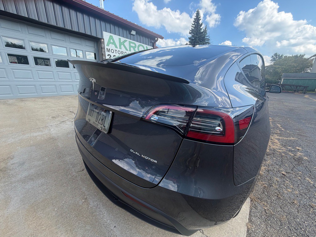 2021 Tesla Model Y Image 3