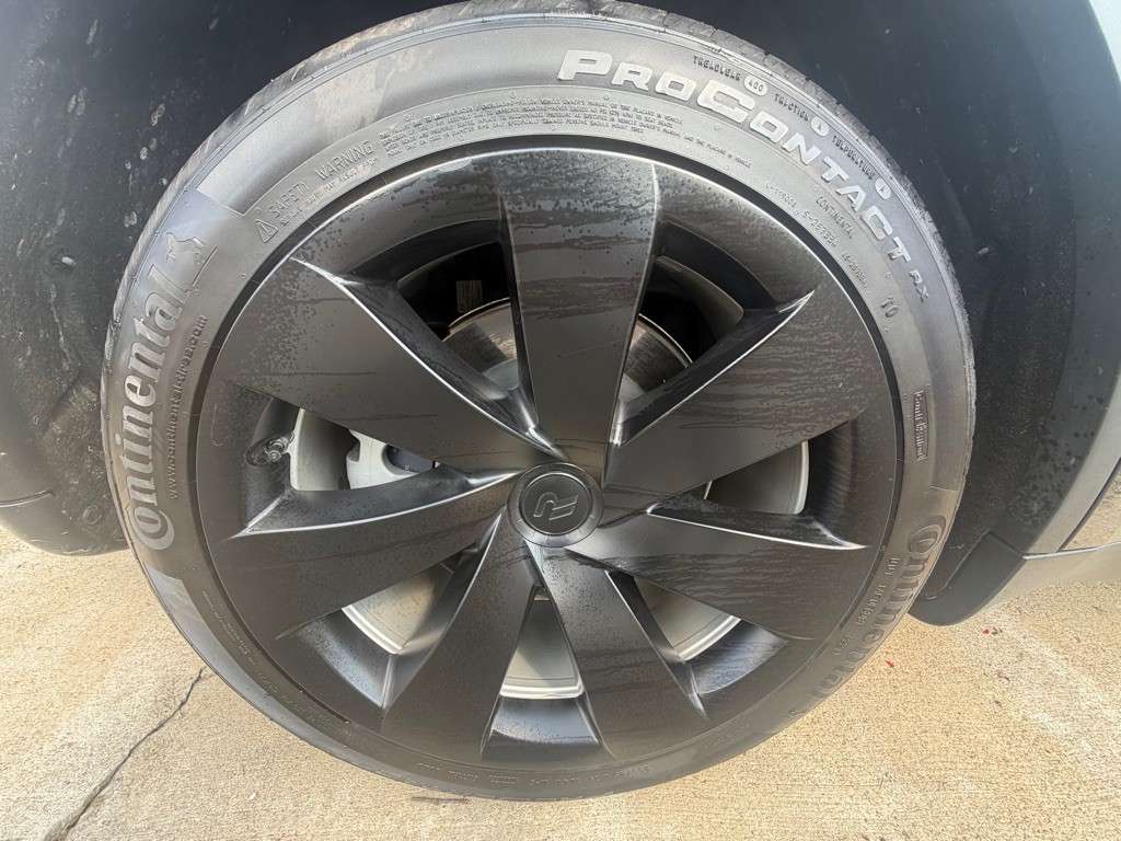 2021 Tesla Model Y Image 8