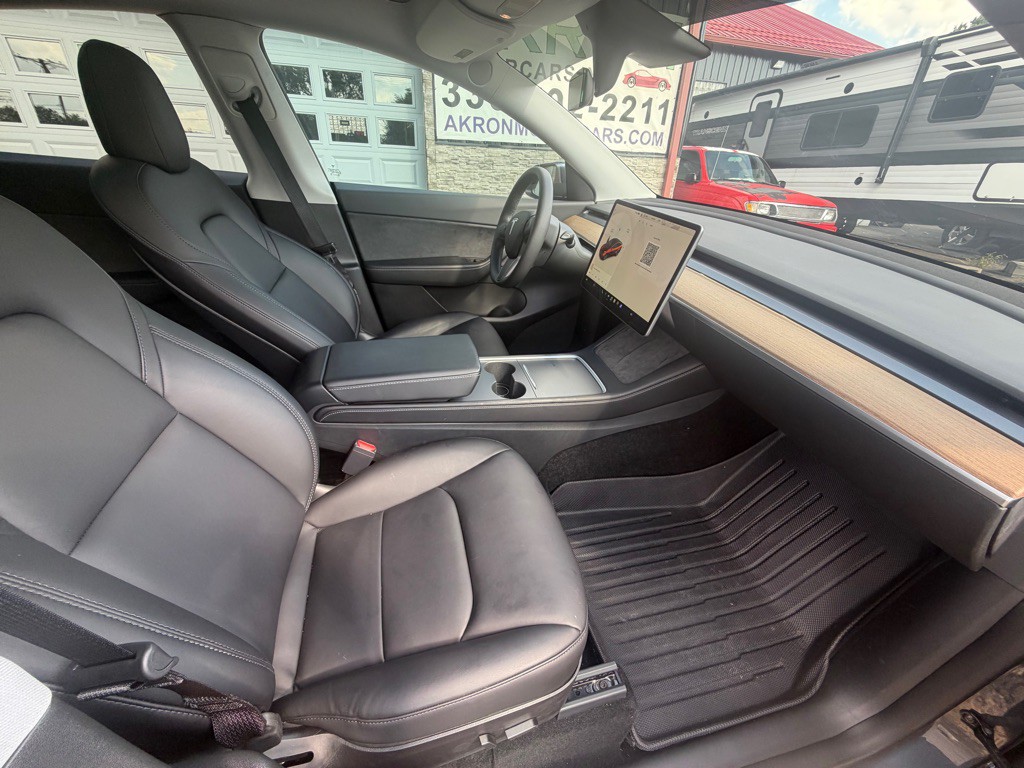 2021 Tesla Model Y Image 10