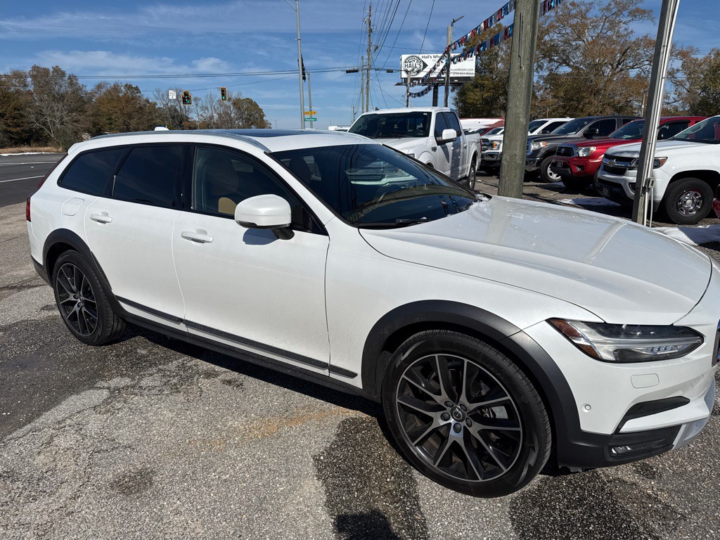 2018 Volvo V90 CROSS COUNTRY Image 3