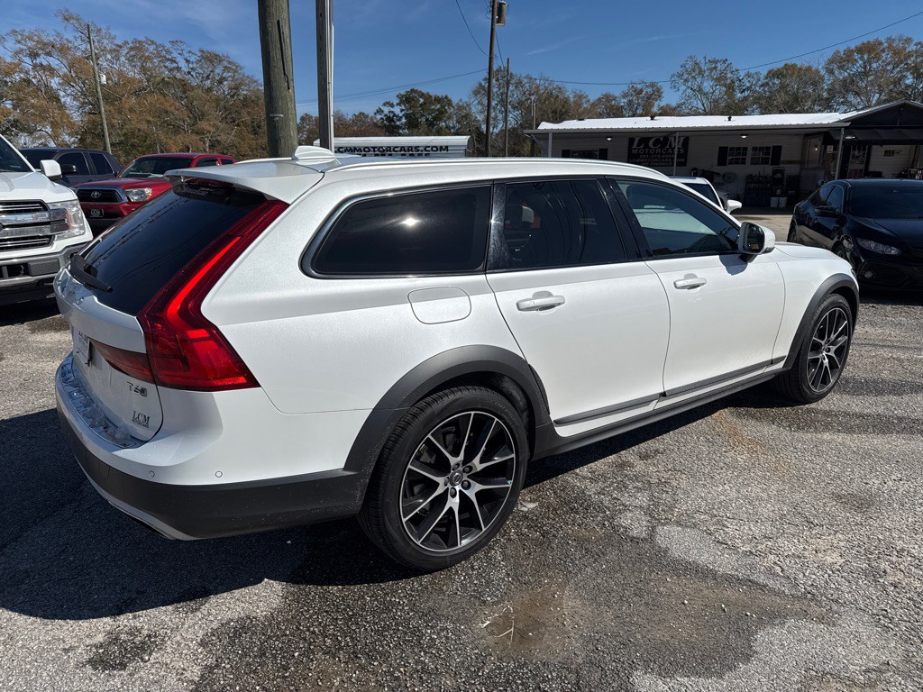 2018 Volvo V90 CROSS COUNTRY Image 4
