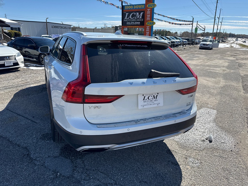 2018 Volvo V90 CROSS COUNTRY Image 5