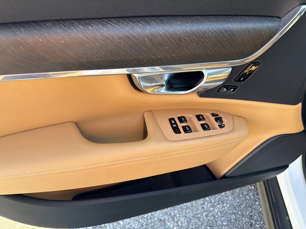 2018 Volvo V90 CROSS COUNTRY Image 8