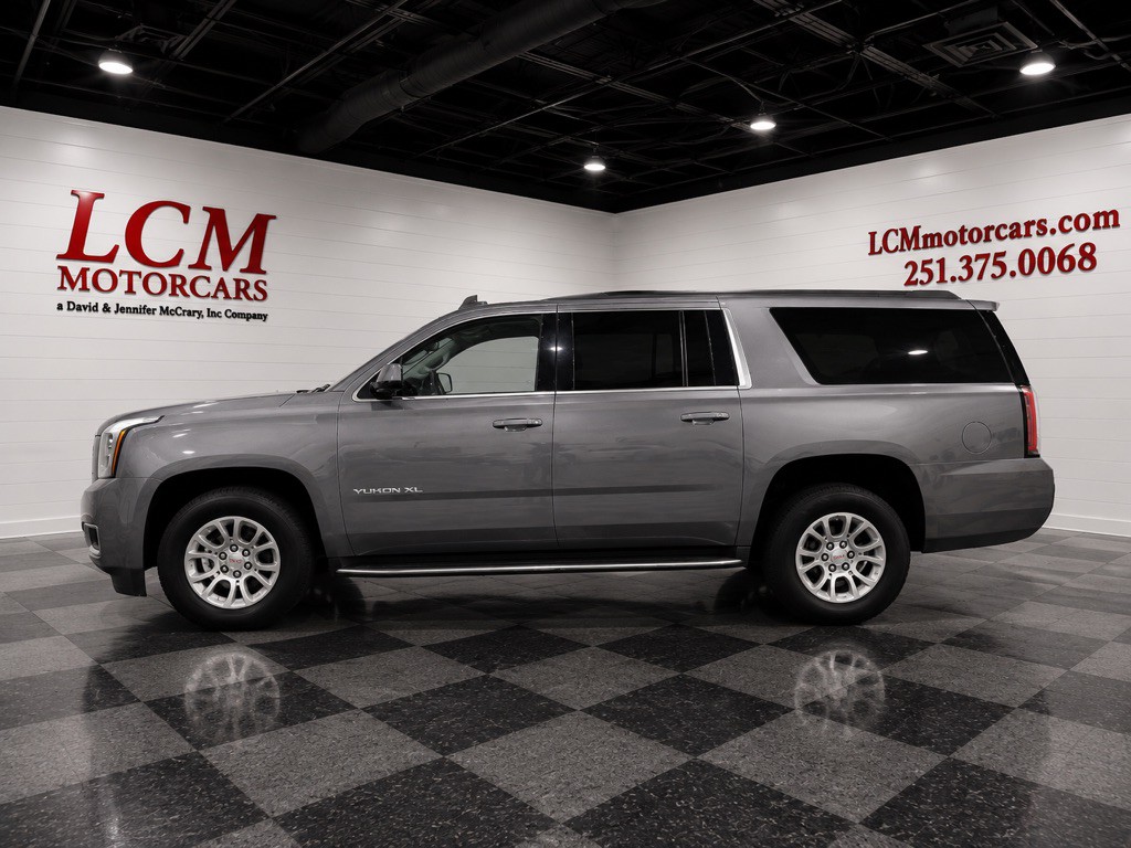 2020 GMC Yukon Image 3