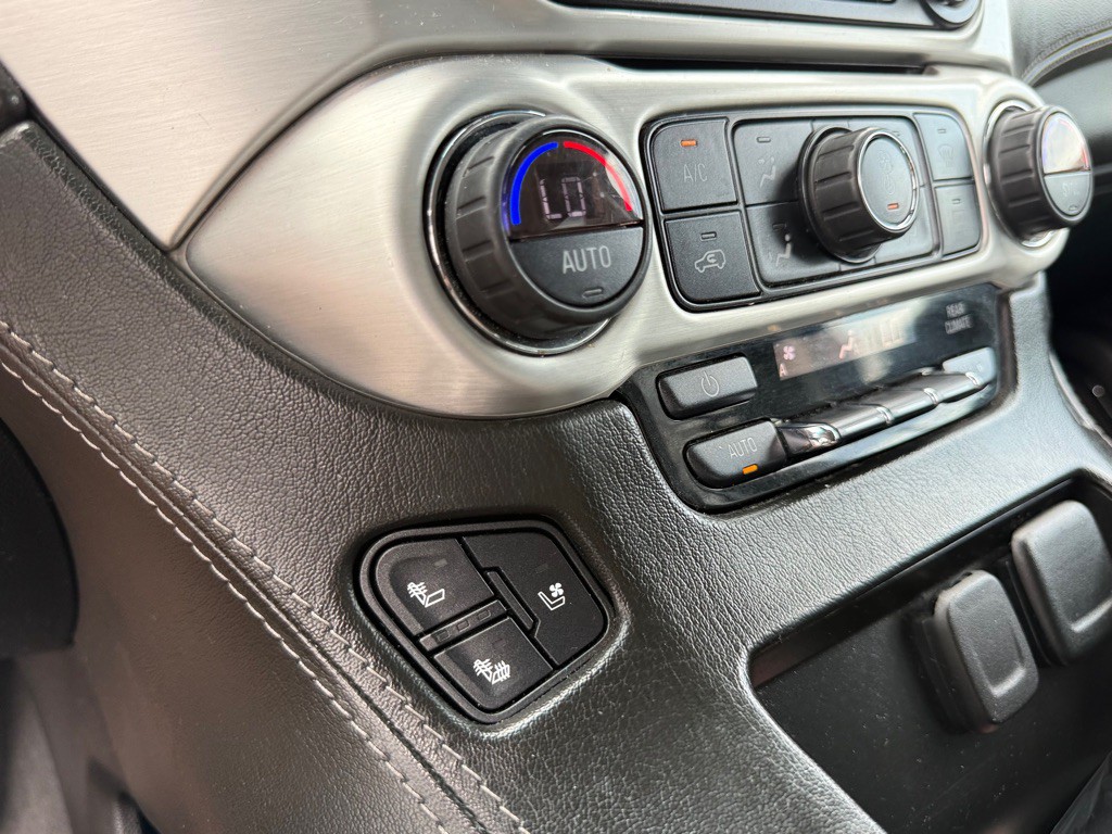 2020 GMC Yukon Image 24