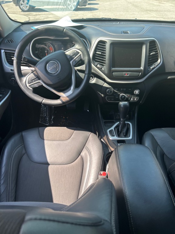 2018 Jeep Cherokee Image 9
