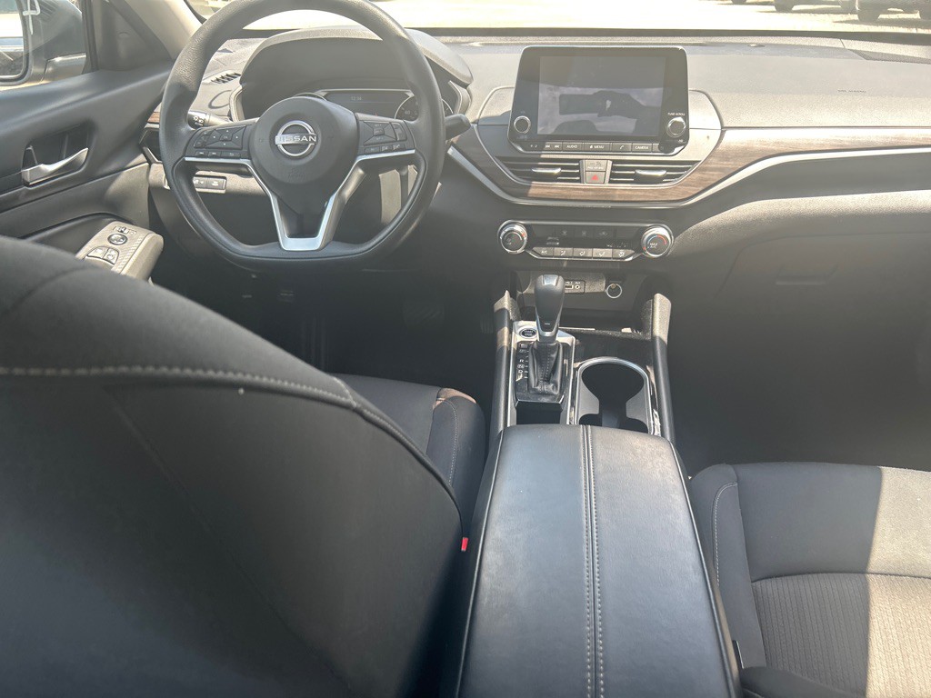 2024 Nissan Altima Image 8