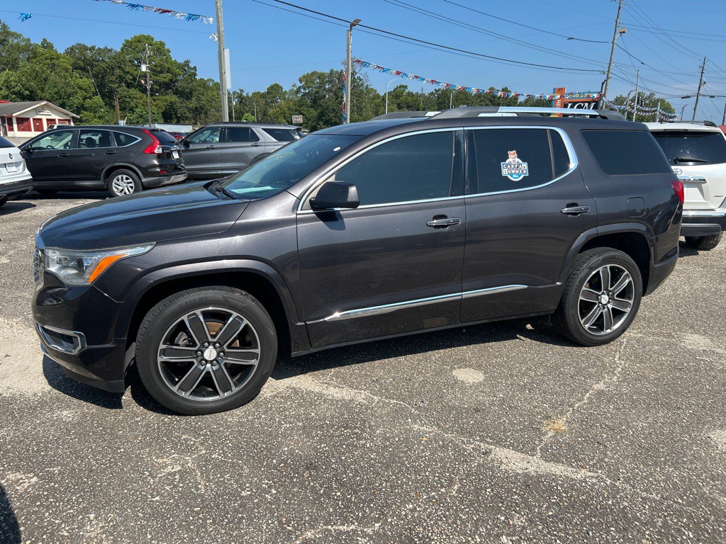 2018 GMC Acadia Image 1